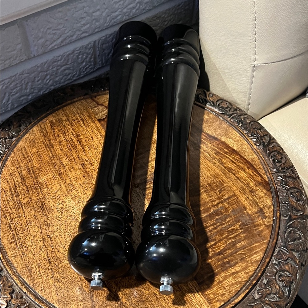 Elegant Black Salt Pepper Mill Set - Picture 6 of 16